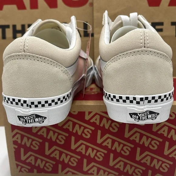 Vans WMNS Tan and White Sneakers Old Skool
Checkerboard Foxing Turtl
VN0A7Q2JDJR - Picture 13 of 16